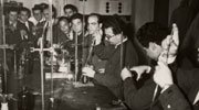 Α. Κώνστας 4ος από δεξιά, Εργαστήριο Ανόργανης Χημείας του Ε.Μ.Π. (1956)